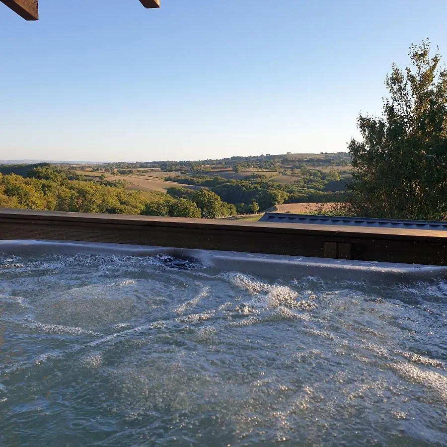 Bed & Breakfast Rouet Nature Treban  France