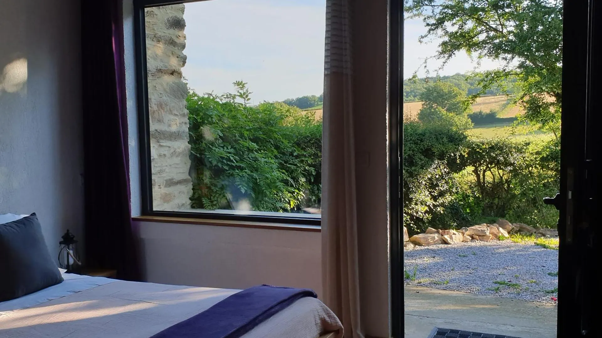 ROUET-NATURE.FR - Chambre d'hôtes Nid Douillet Trébas